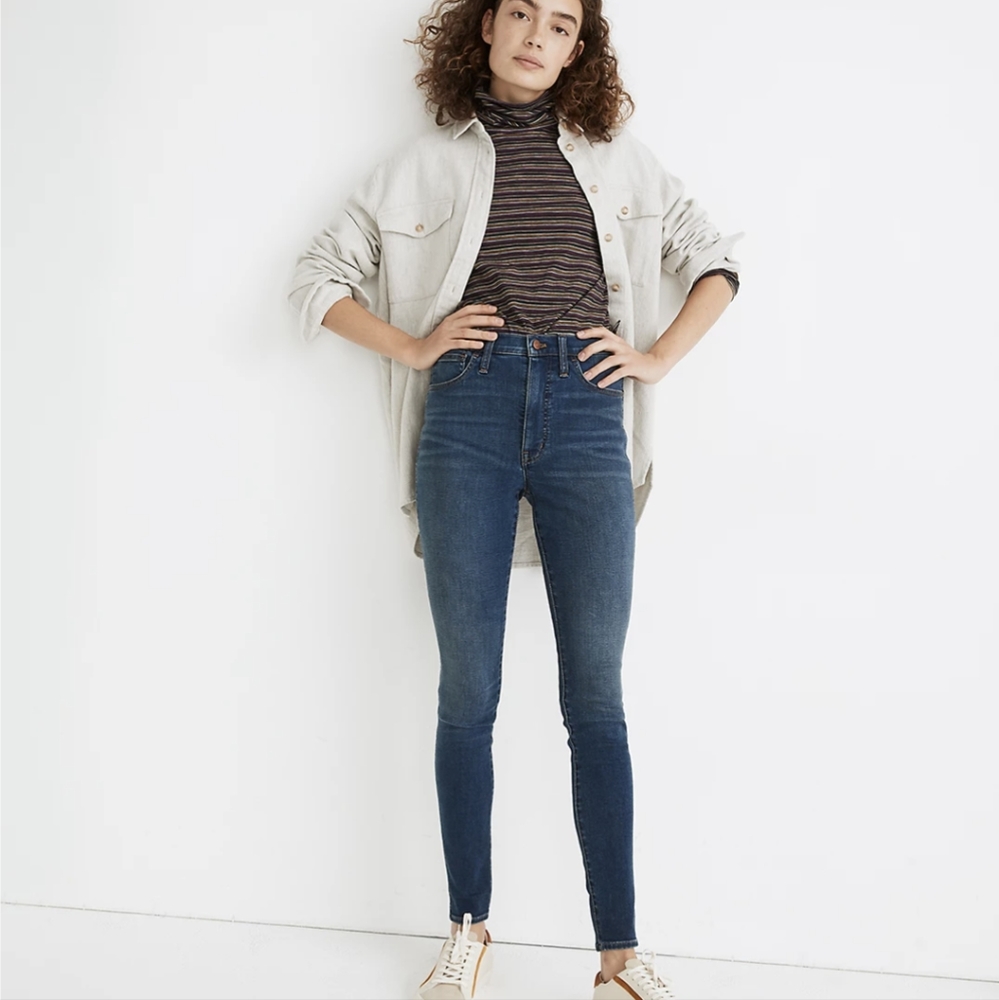 MADEWELL 10" High-Rise Roadtripper Supersoft Jeans in Playford Wash Size 28